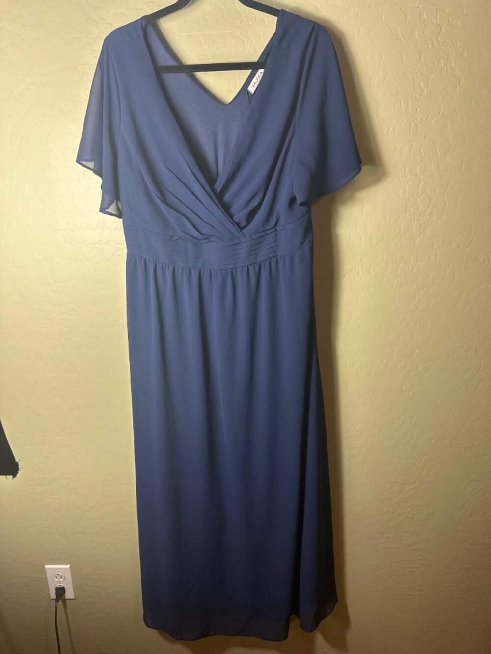 NWT Talisea Navy Blue Dress for Women 14W Bridesmaid Mother od Bride - Picture 2 of 5